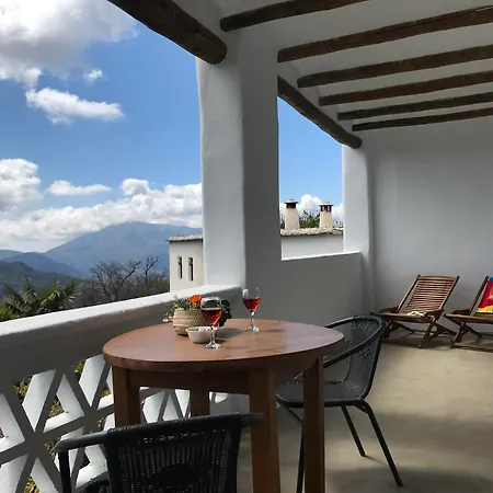 Hotel La Oveja De La Alpujarra 2*