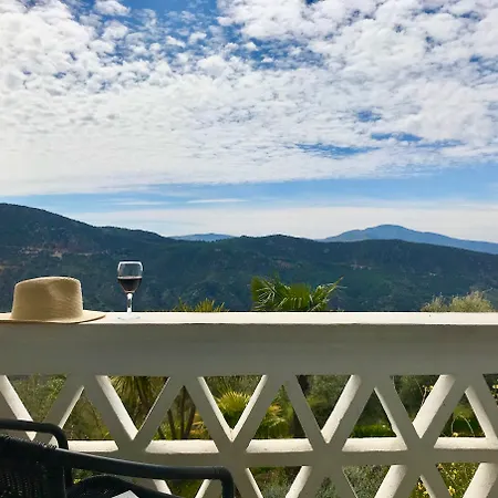 La Oveja De La Alpujarra 2*