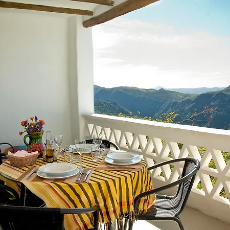 La Oveja De La Alpujarra 2*