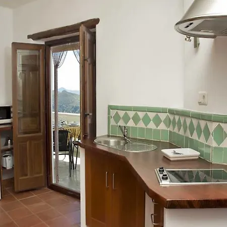 La Oveja De La Alpujarra Hotel 2*