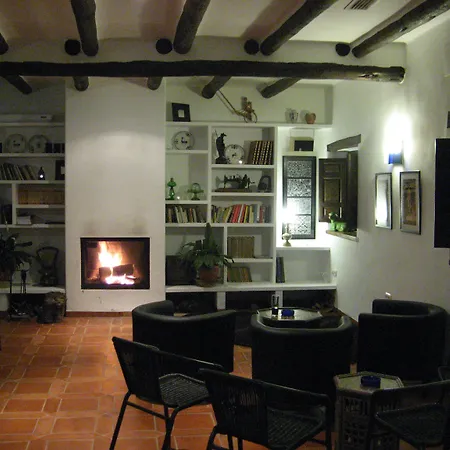 Hotel La Oveja De La Alpujarra 2*