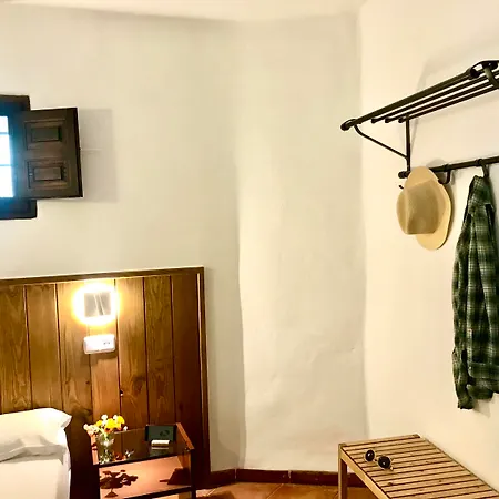 La Oveja De La Alpujarra Pitres